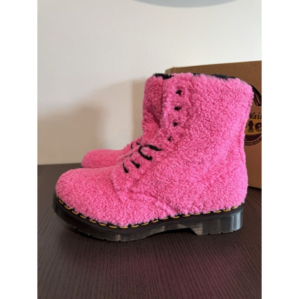 DR MARTENS 1460 PASCAL BOOTS WOMENS SIZE 8 CLASH PINK SHEARLING DOCS SHOES - Picture 2 of 6